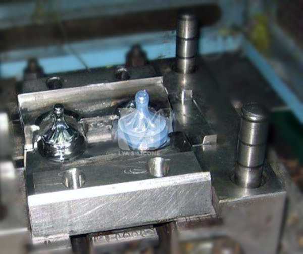 硅膠奶嘴液態硅膠模具